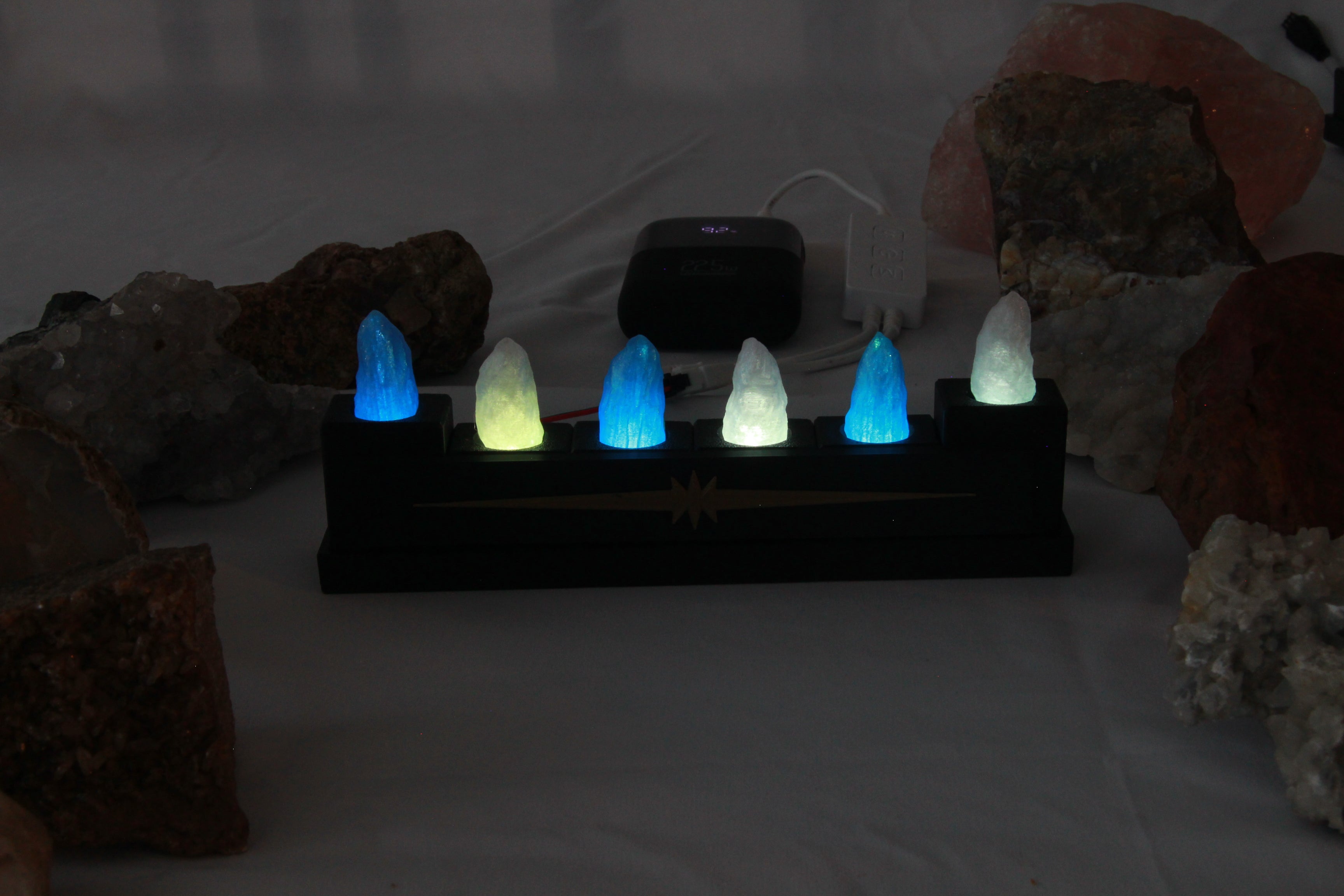 Kyber Crystal Display for 6 Crystals with LED lighting